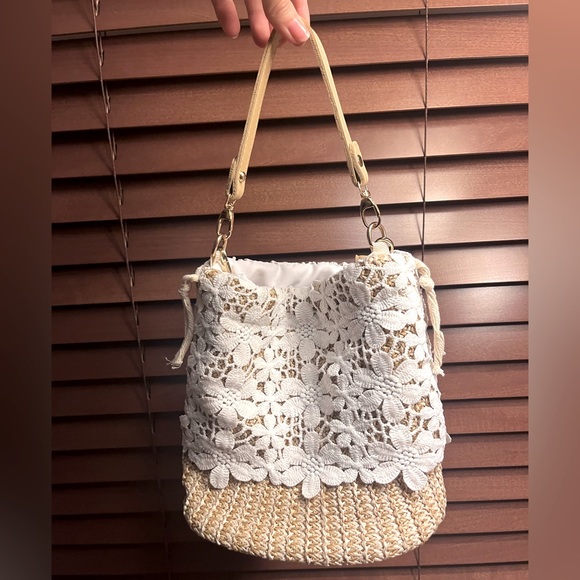 Straw and Lace Crossbody Bag - Picture 1 of 5
